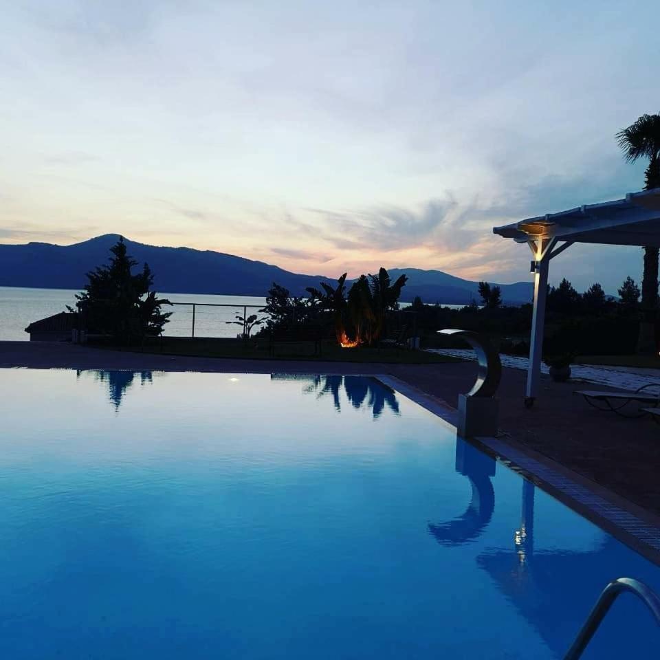 Thalassa Hotel & Spa Paleros Exteriör bild