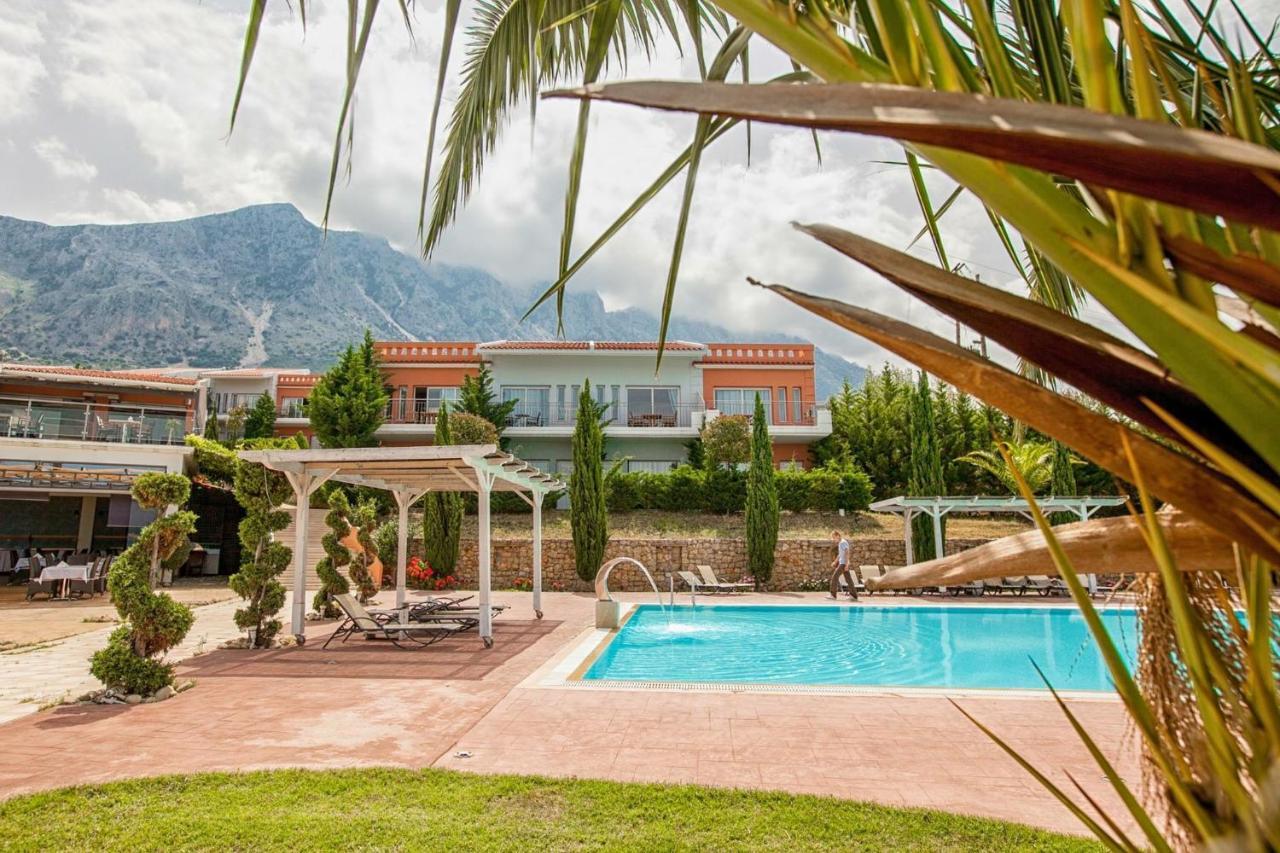 Thalassa Hotel & Spa Paleros Exteriör bild