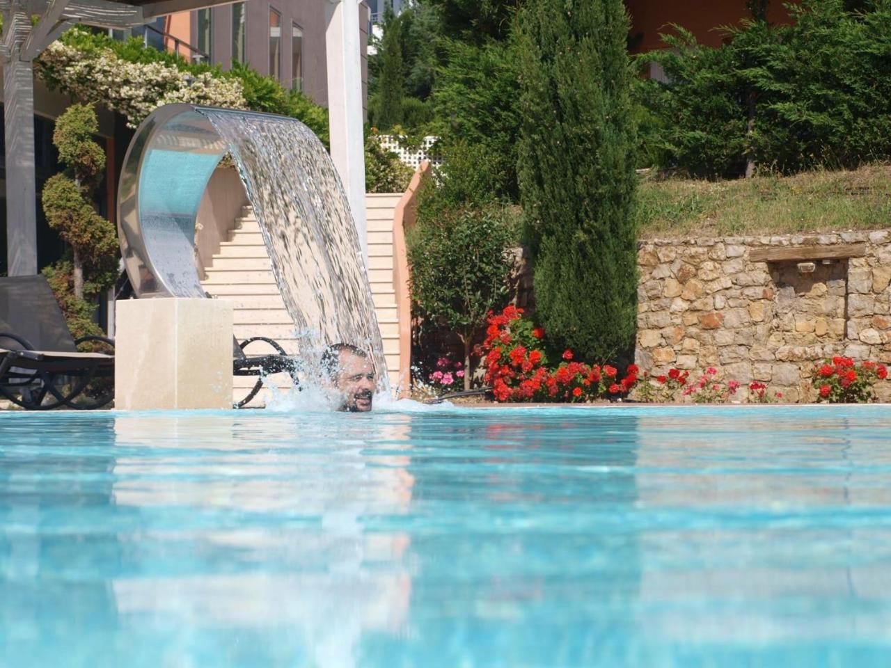Thalassa Hotel & Spa Paleros Exteriör bild